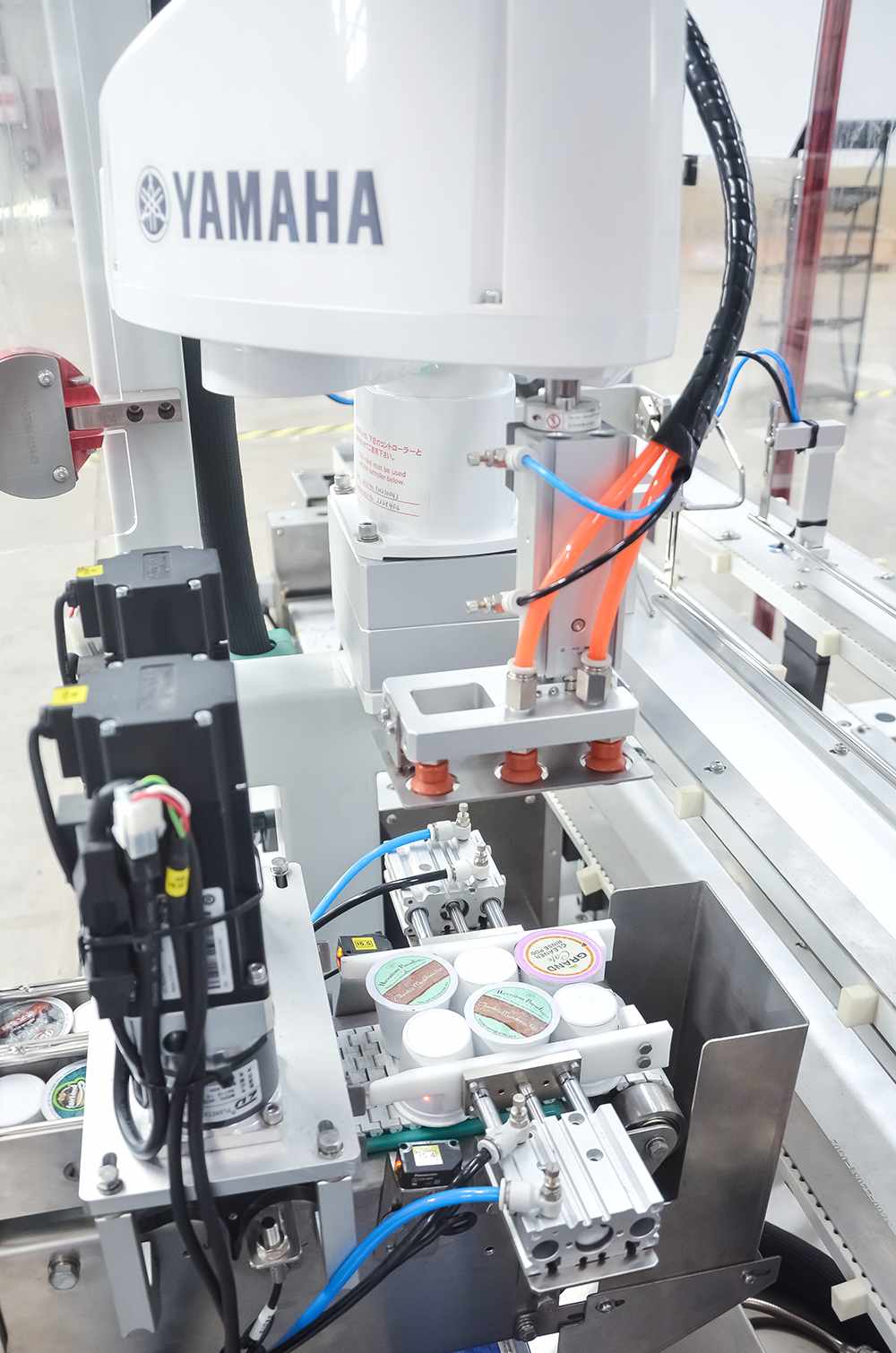 6.-Mecanismo-Rob&ocirc;-para-escolher-e-colocar-as-c&aacute;psulas-de-caf&eacute;