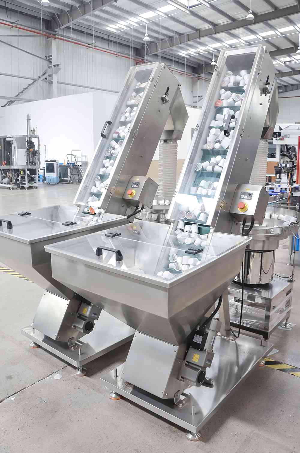 Sistema de alimenta&ccedil;&atilde;o de 1-Kcups acabado